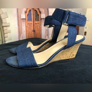 Nine West Cork Wedge T Strap Denim Sandel